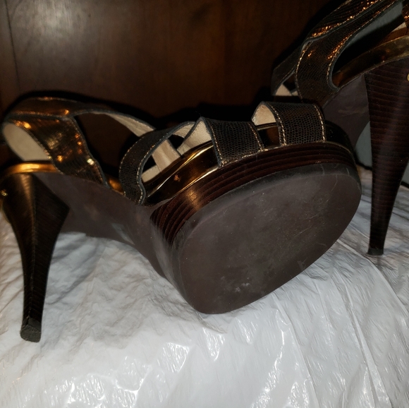 Don't wear them anymore. - Picture 2 of 4